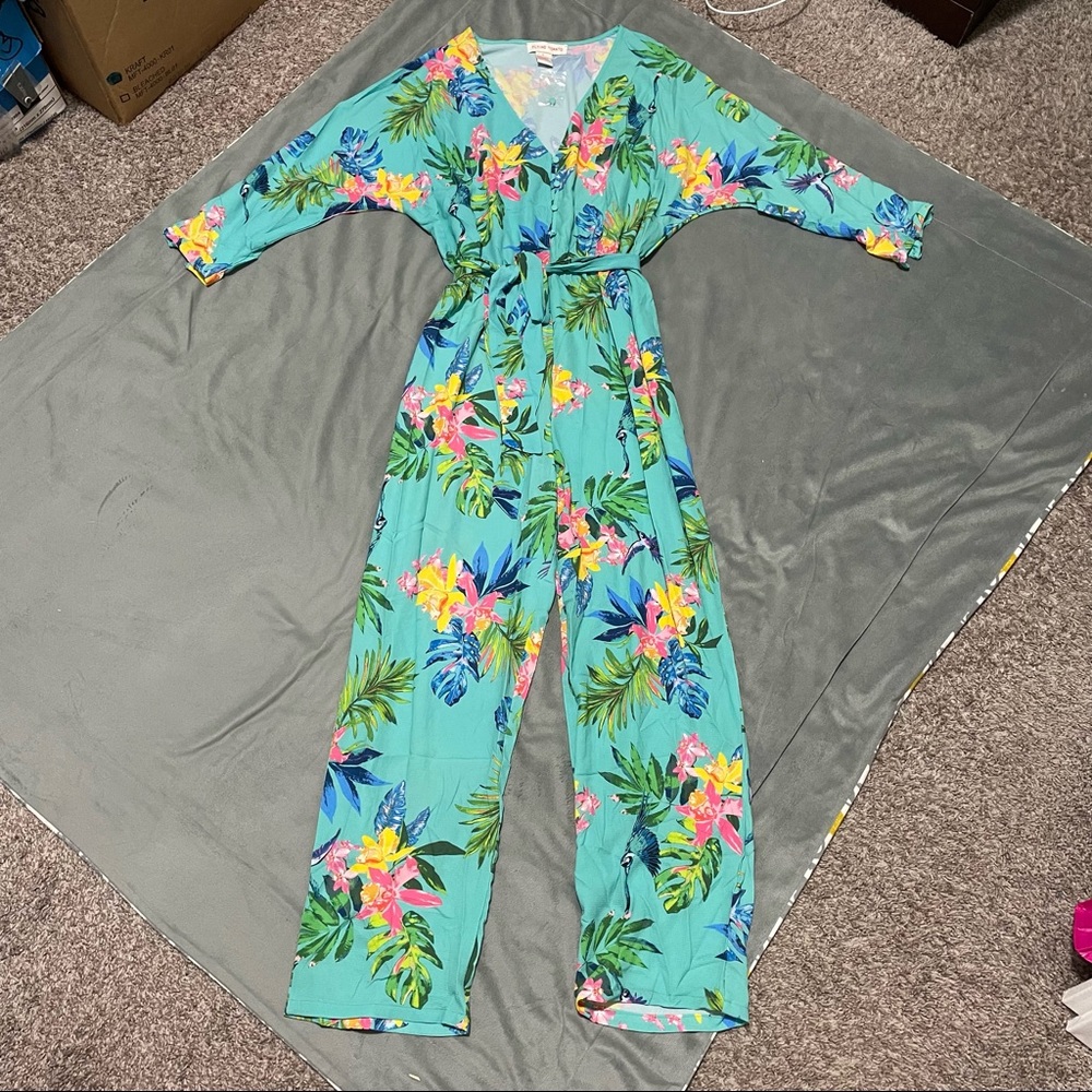 Flying Tomato Mint Green Tropical Floral Print Jumpsuit NWT Size L